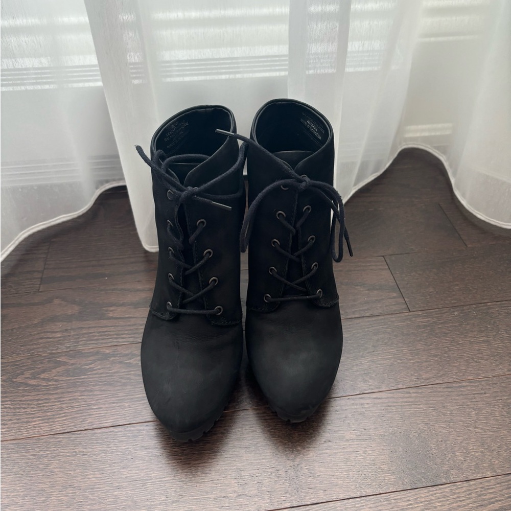 Steve Madden Black Platform Boots